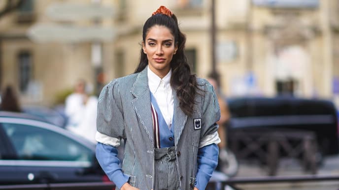 Influencerin mit Halfbun
