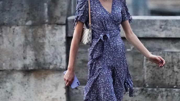 Sommerkleid dunkelblau Volants