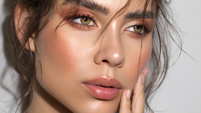 Bronzer richtig auftragen