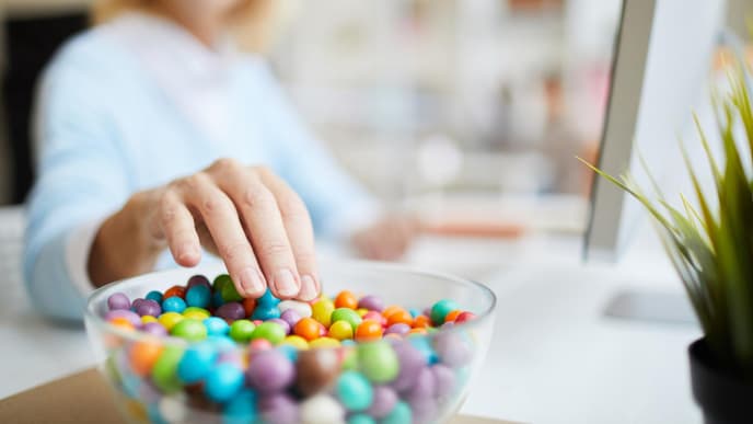 Gesunde Snacks gegen Heißhunger im Homeoffice