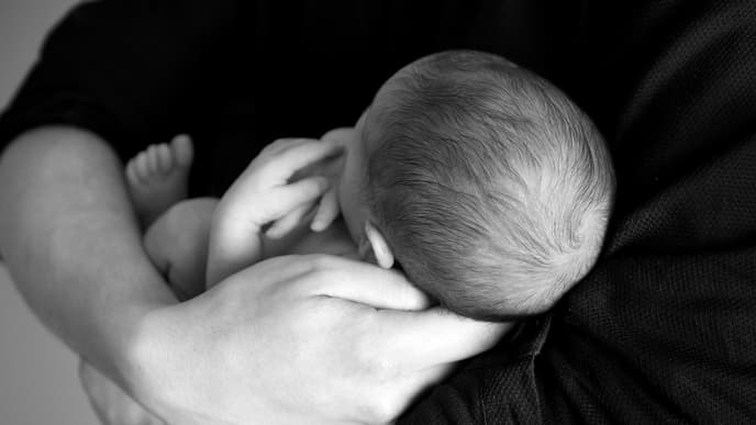 Erstes Baby mit Covid-19 Antikörper