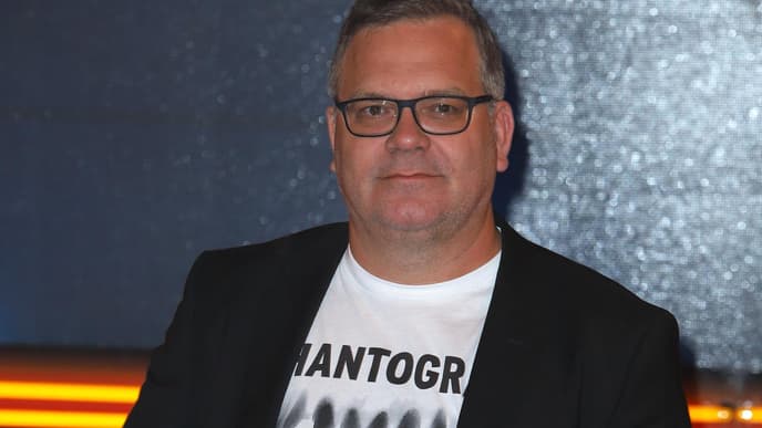 Elton verärgert über Coronaregel Missachtung