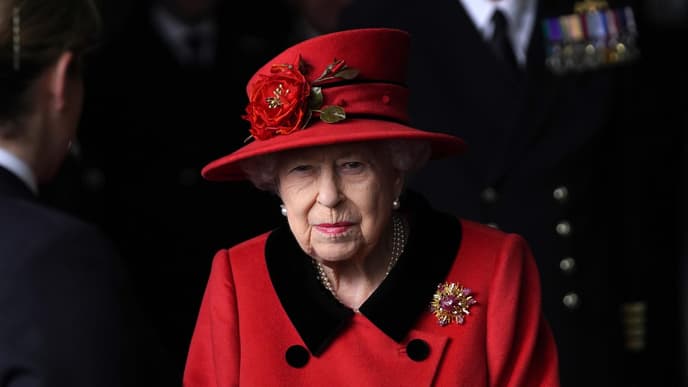 Queen Elizabeth II trauriger Blick 