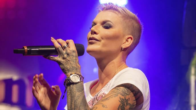 Melanie Müller singt bald am Goldstrand