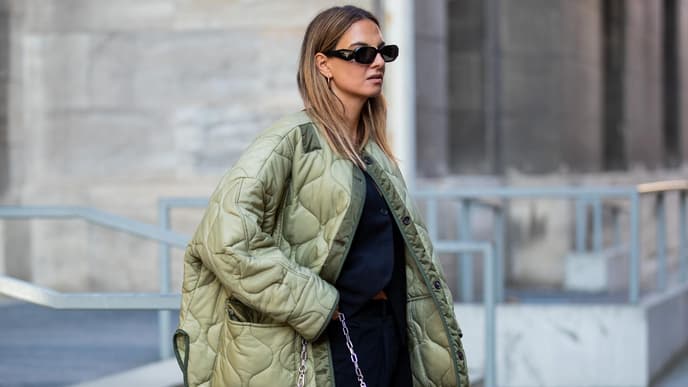 Anna Winter trägt Steppjacke 