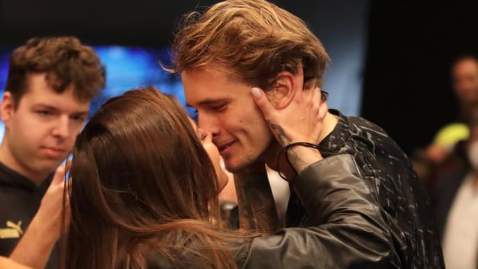 Sophia Thomalla und Alexander Zverev Kuss