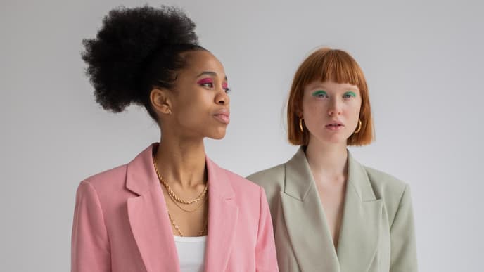 Horoskop: Zwei Frauen
