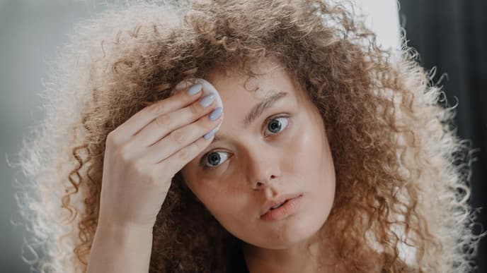 Hautpflege PHA Peeling auftragen