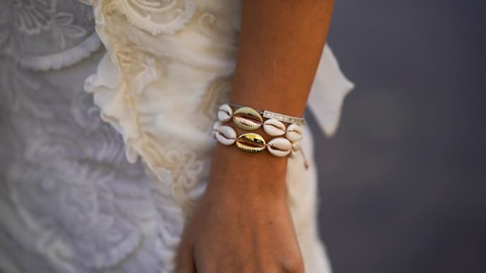 Armband mit Muscheln 