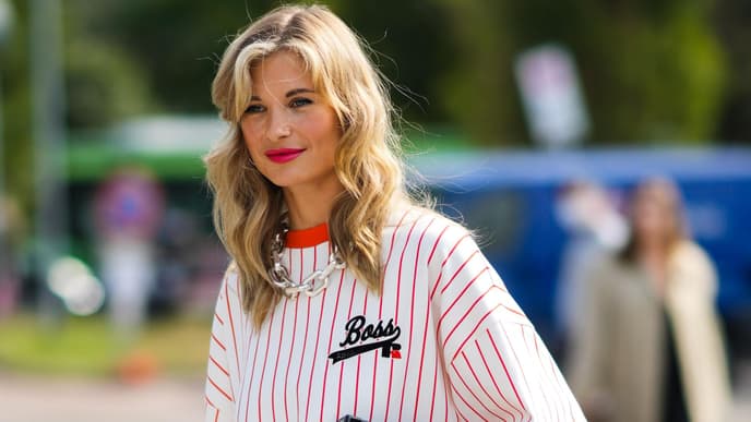 Xenia Adonts roter Lippenstift