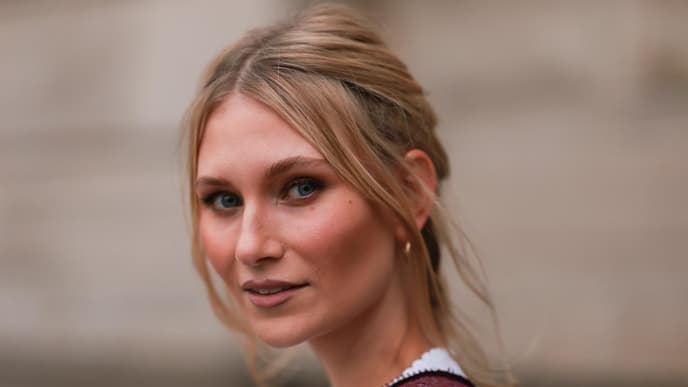Frau in Dirndl
