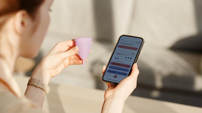 Zyklus-App auf Handy