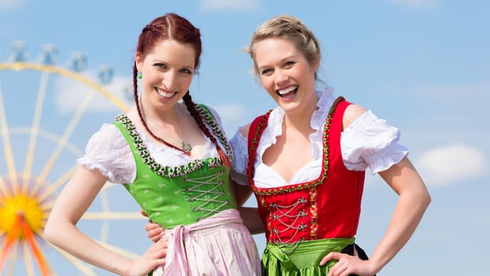 Dirndlblusen fürs Oktoberfest