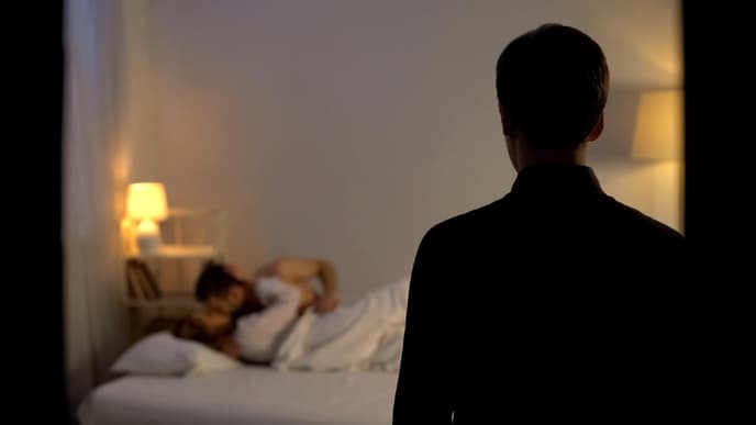 Cuckold sieht beim Fremdgehen zu