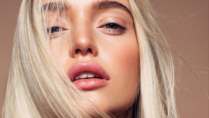 Glänzende blonde Haare