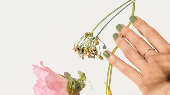 Pistachio Nails