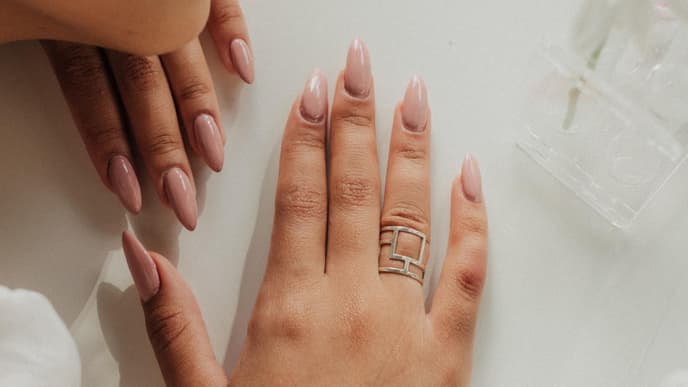 Rosa Nägel "Granny Nails"