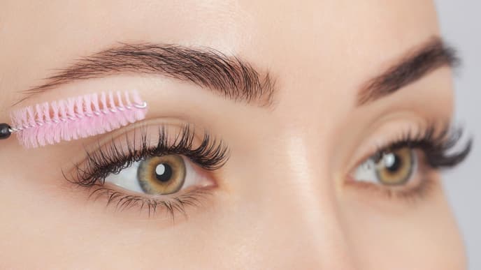 Floating Lashes