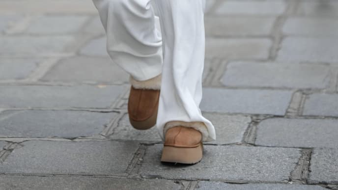 Braune Ugg-Hausschuhe