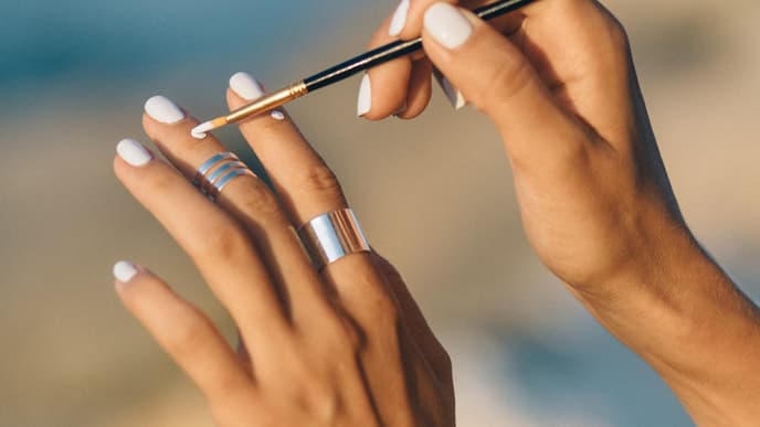 Brushstroke Nails