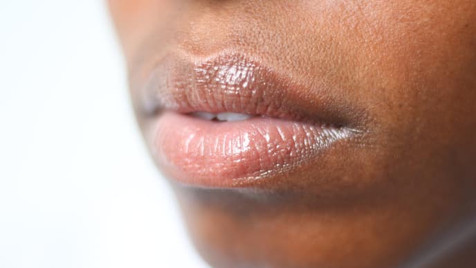 Schimmernde Lippen
