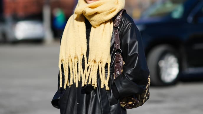 Schal mit Mantel Streetstyle