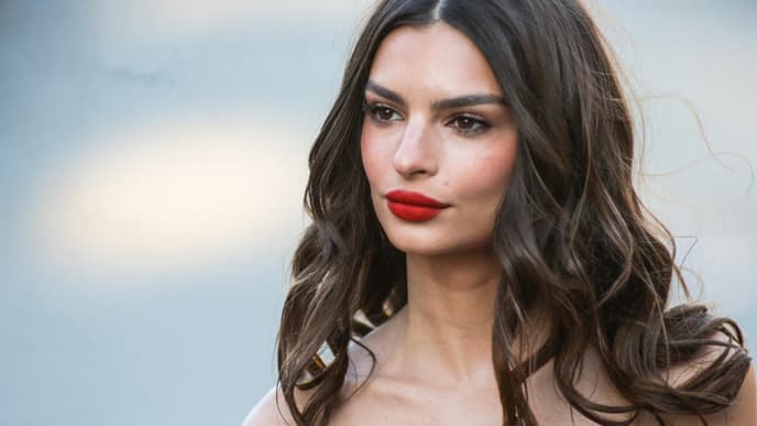 Emily Ratajkowski 