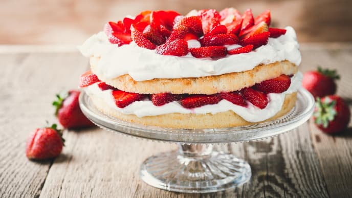 Torte mit Sahne