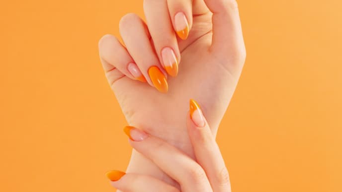 French Maniküre Spring Tips 