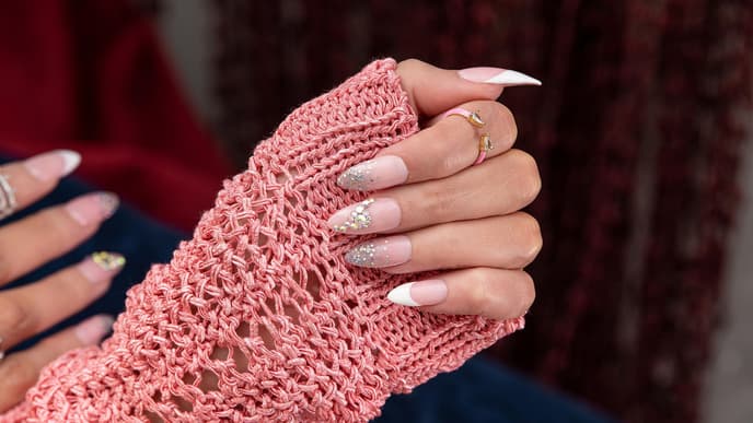 Glitzernde Nägel