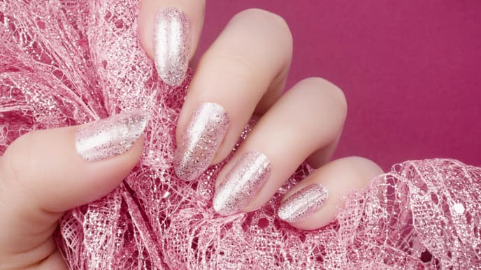 pinke Nägel