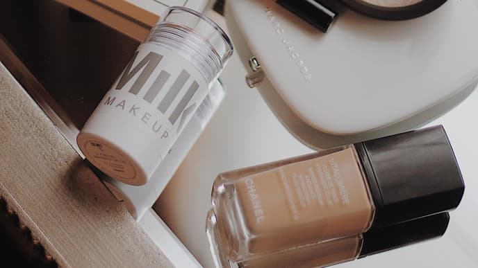 Foundation und Make-up
