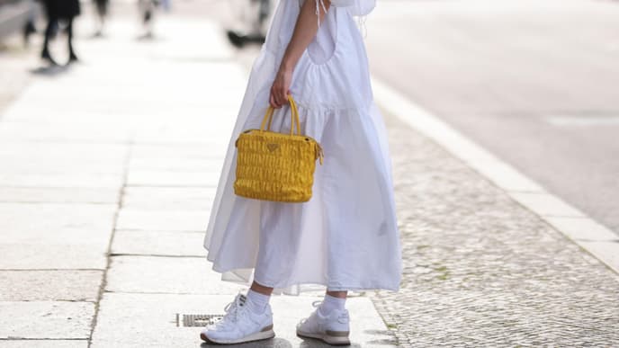 Sneaker Maxi-Kleid