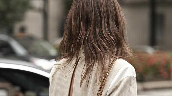 Fau mit dünnen Haaren