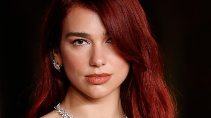 Dua Lipa rote Haare
