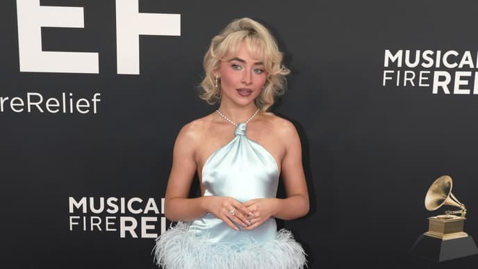 Sabrina Carpenter setzt bei den Grammys diesen zauberhaften Frisuren-Trend
