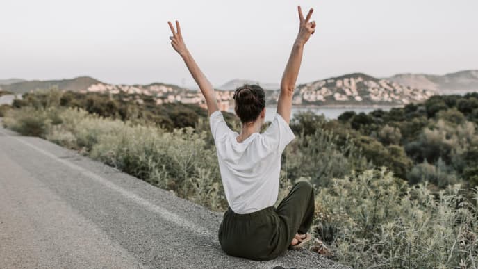 Eine Frau alleine im Urlaub