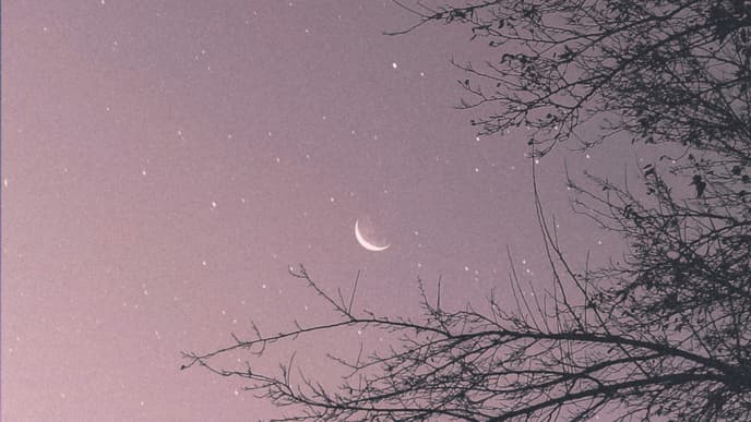 Sternenhimmel mit Mond