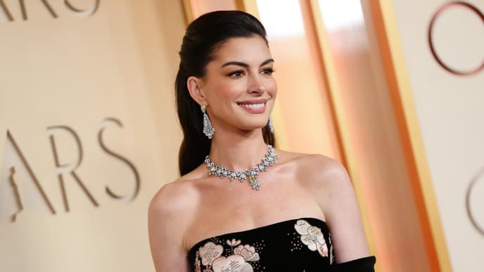 Anne Hathaway