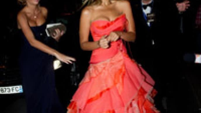 Fashion Bash: Stars in der Stilkritik