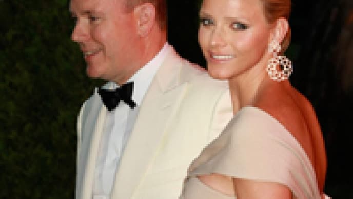 Fashion Bash: Stars in der Stilkritik