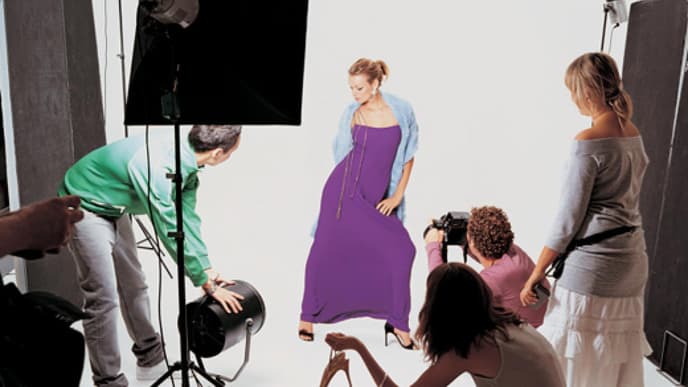 model-520x300-1234490.jpg