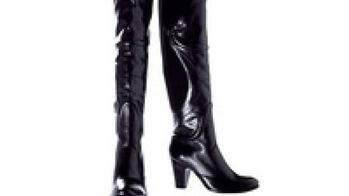 Bad Girl: Fashion im Leder-Look
