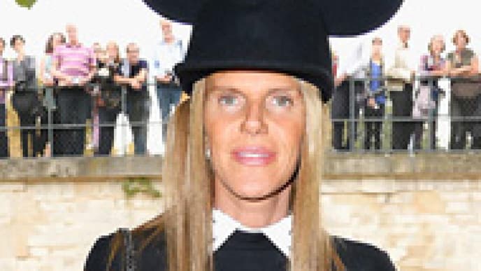 Anna Dello Russo als Mickey Maus