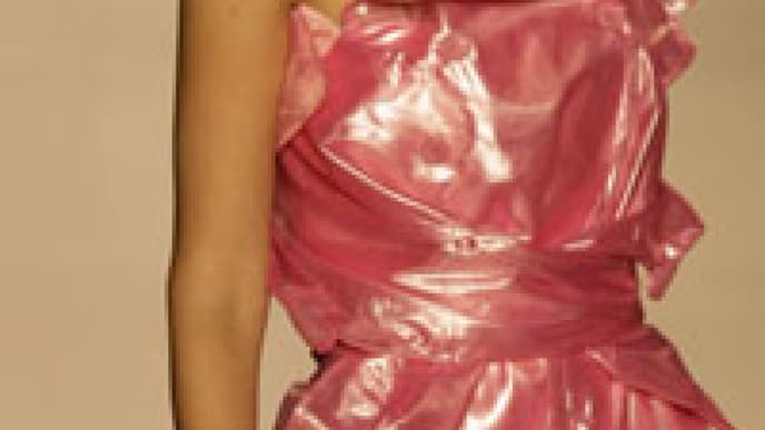 durchscheinender-latex-bei-max-mara-bild-getty-images-200x332-10161.jpg