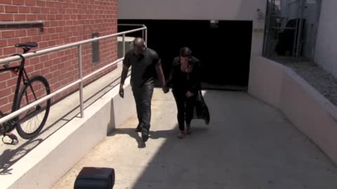 kanye-west-uebersieht-ein-strassenschild-480x270-1800478.jpg