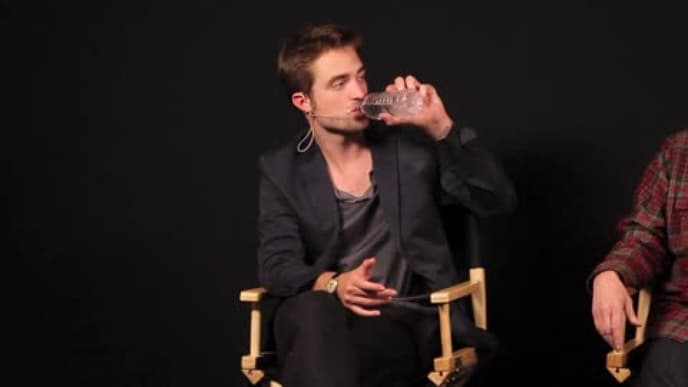 robert-pattinson-fuehlt-sich-einsam-480x270-1848830.jpg