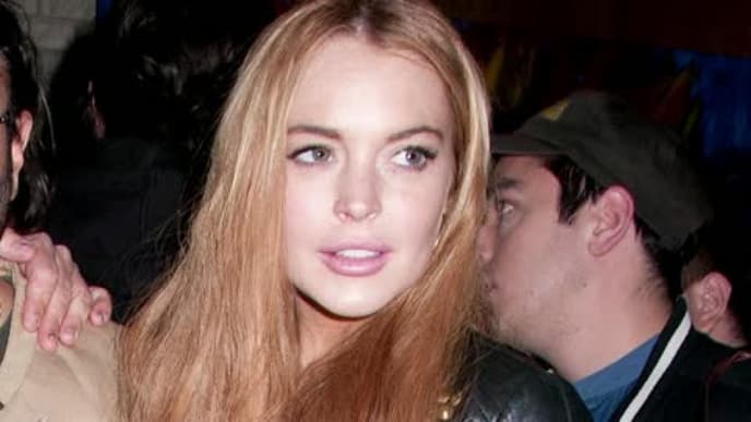 lindsay-lohan-baut-unfall-und-beluegt-polizei-480x270-1613043.jpg