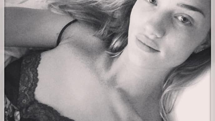 rosie-huntington-whiteley-u-1863819.jpg