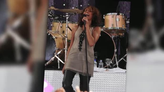 whitney-houstons-leben-im-video-480x270-1534468.jpg